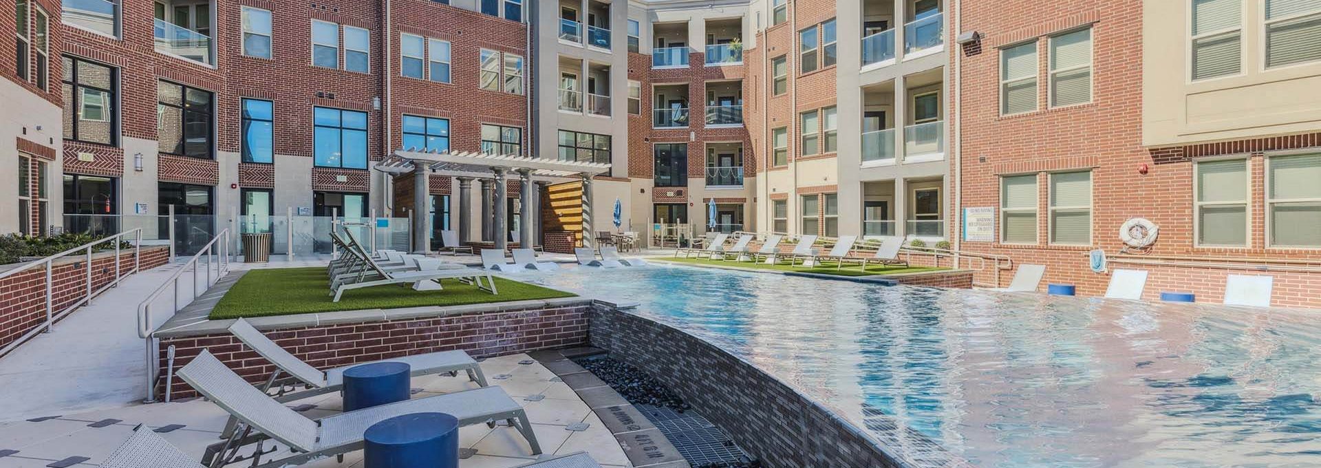 the pool at The Alexa